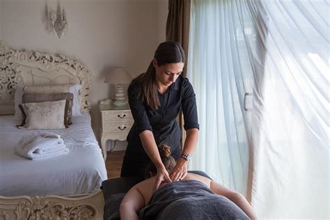 Intimate massage Erotic massage Halswell